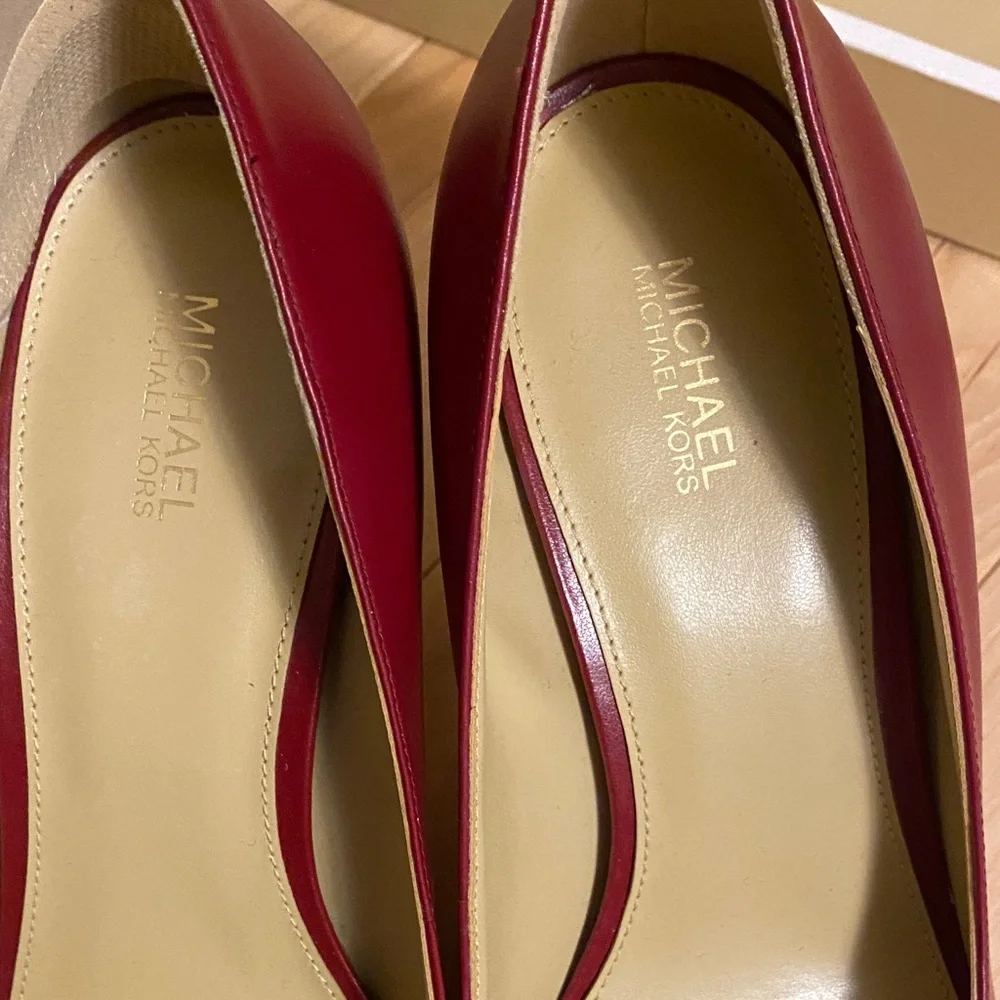 Michael Kors Deep Red Heels - Picture 6 of 10
